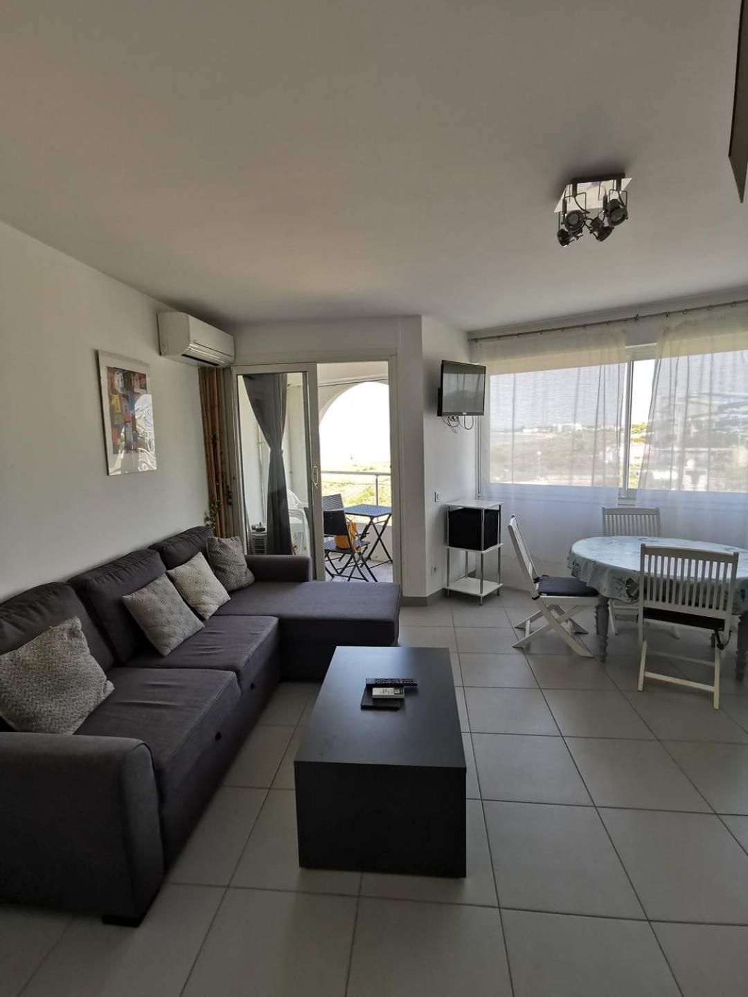 As18656 - Grand Studio Vue Mer, Direct Sur Plage Avec Parking Prive Le Grau-du-Roi Luaran gambar