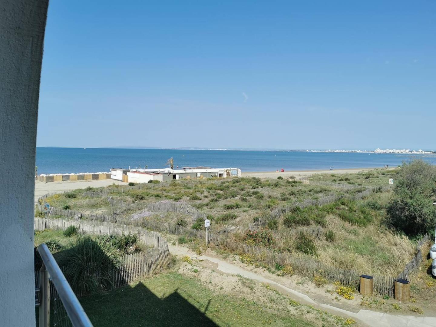 As18656 - Grand Studio Vue Mer, Direct Sur Plage Avec Parking Prive Le Grau-du-Roi Luaran gambar